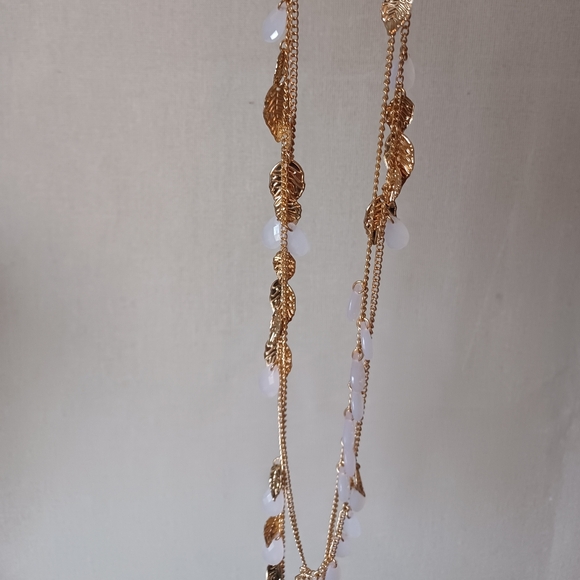 CR Gold Leaf Necklace - Picture 1 of 4